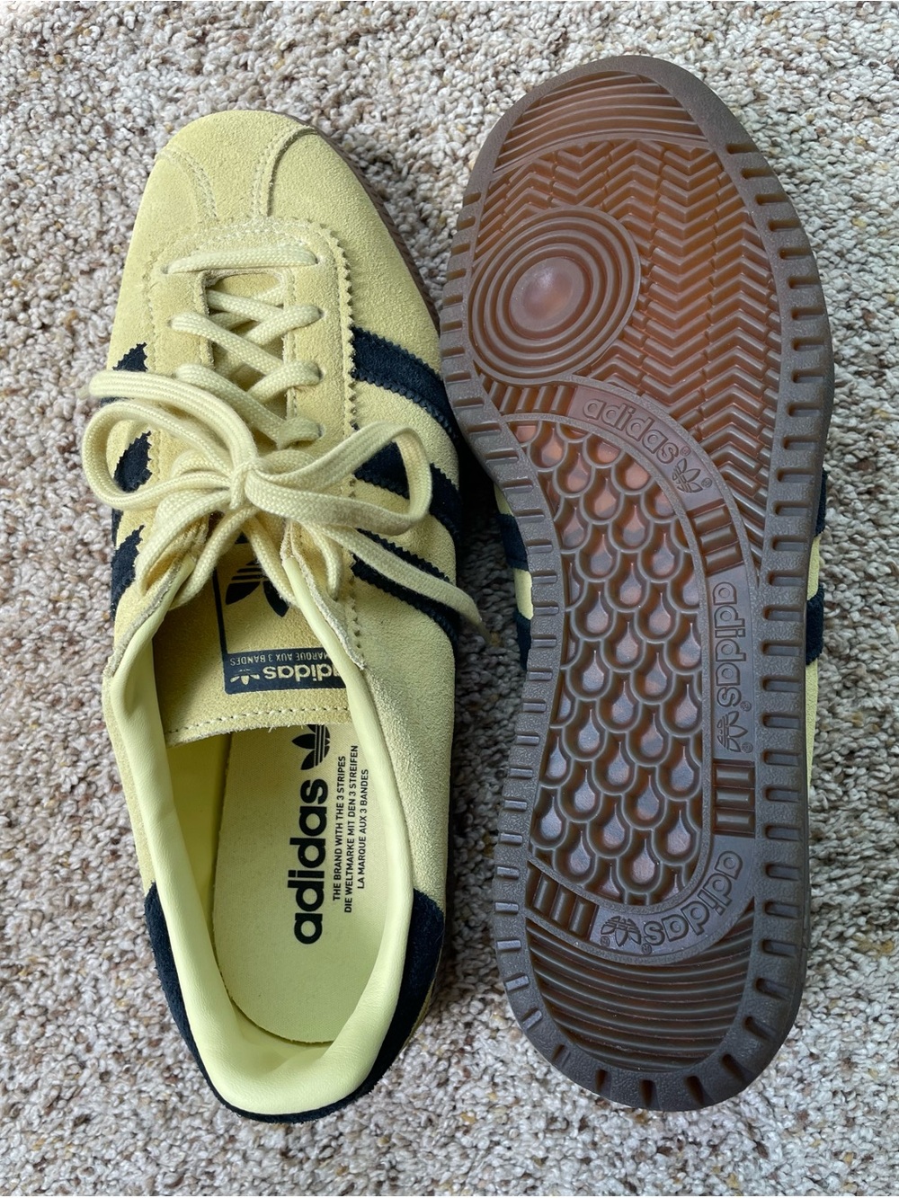 Adidas Suede Sneakers in Pale Yellow with Stripes - Picture 6 of 9